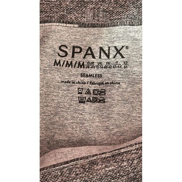 Spanx Seamless Sculpt Chevron Ribbed Leggings Womens Gray Size Medium - Picture 6 of 8